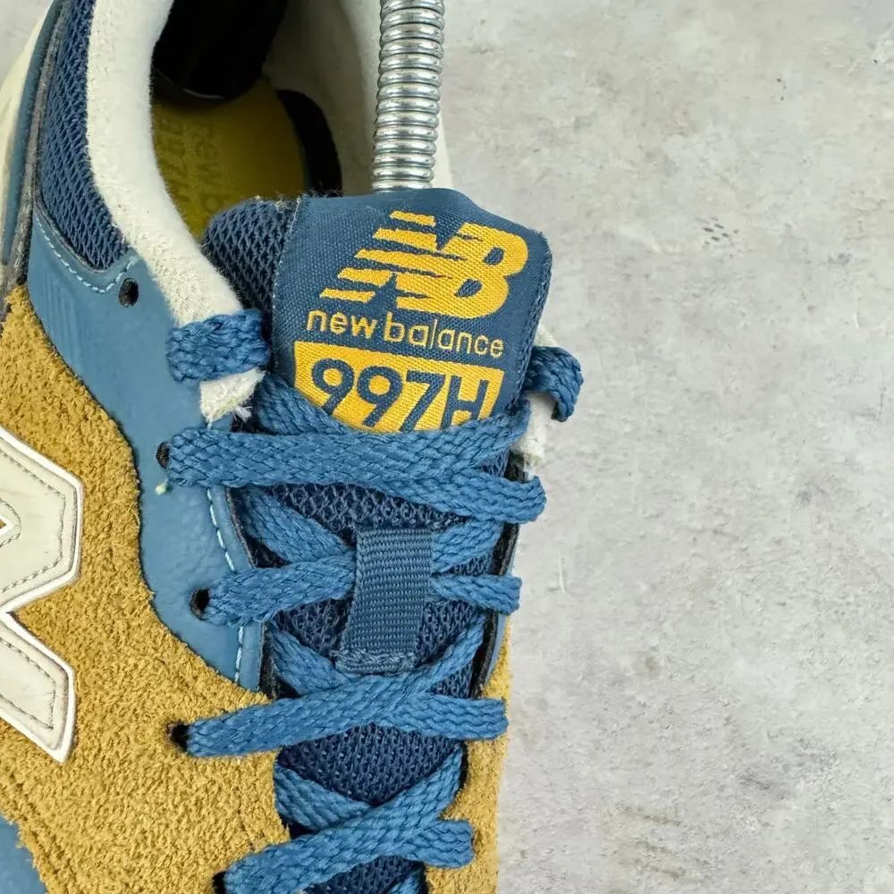 New Balance 997H CM997HVT Men's Size 9 Workwear Blue Tan Red Athletic Shoes